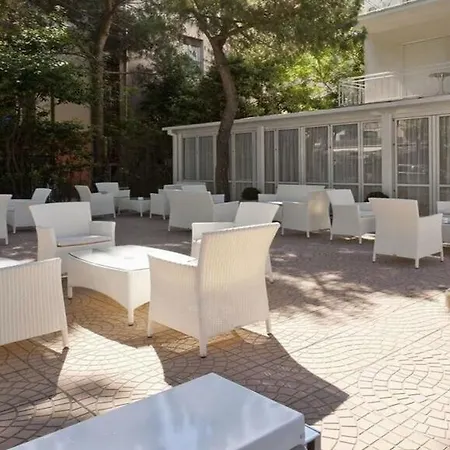 Maarea Hotel 3*
